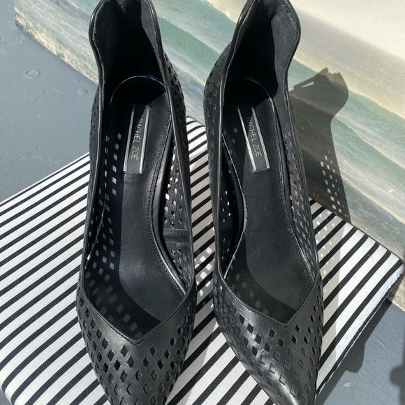 Rachel Zoe Callie Baby Calf Black Leather Heels - Picture 11 of 11